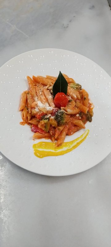 Penne Arrabiatta (Acılı)